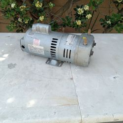 Vacuum Pump