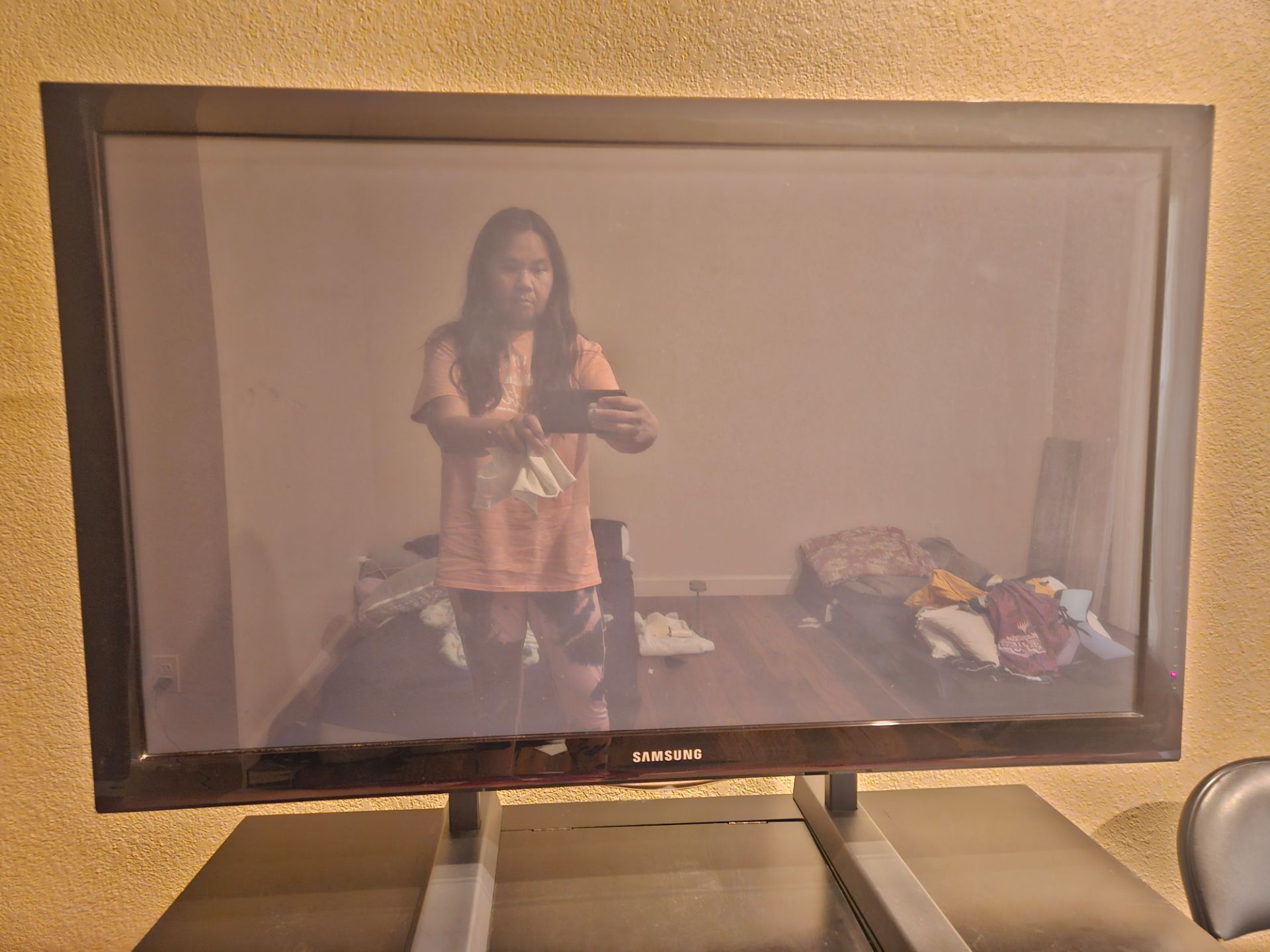 42" Samsung TV