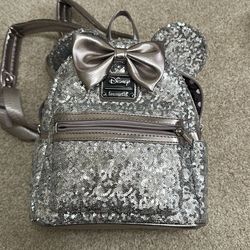 Loungefly Disney Minnie Mouse Silver Sequin Backpack