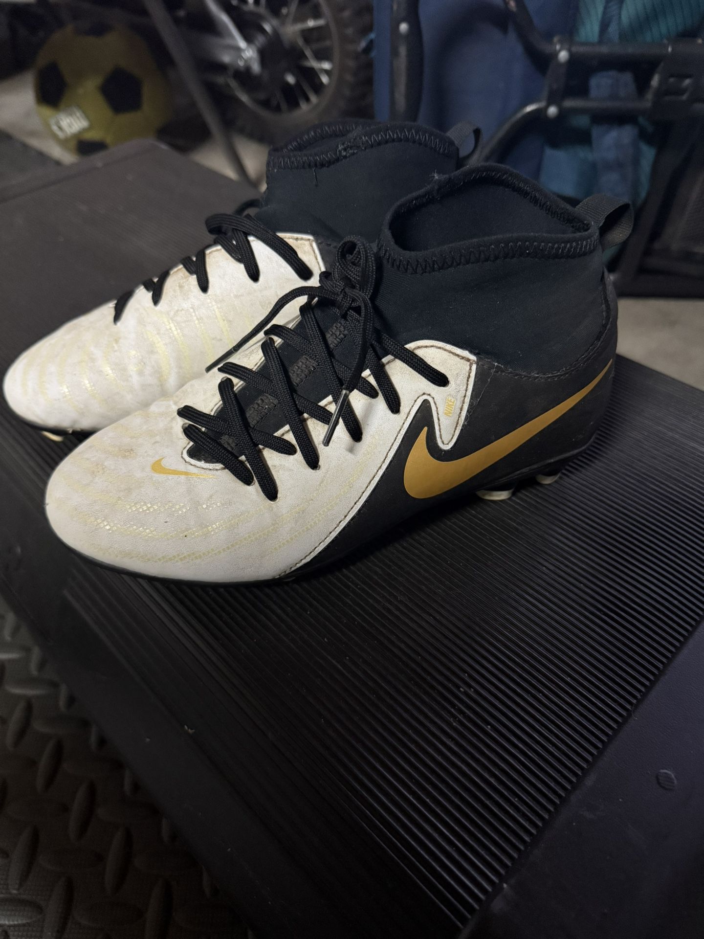 Soccer Shoes 
