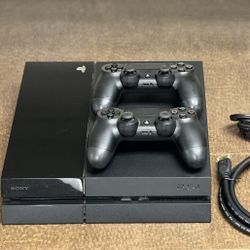 PS4 w/ 2 controllers and headset 