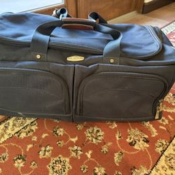 Carry-On Duffle With Roller — Luggage Pieces (5) 