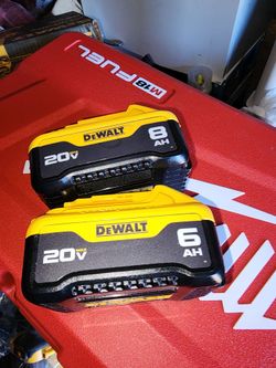 Firm Price 🛑 Dewalt 20v 8.0 & 6.0 batteries used Like New" Price for both. Precio Firme 🛑