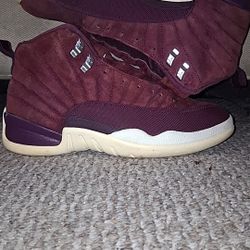 Jordan 12 Bordeaux Size 10.5