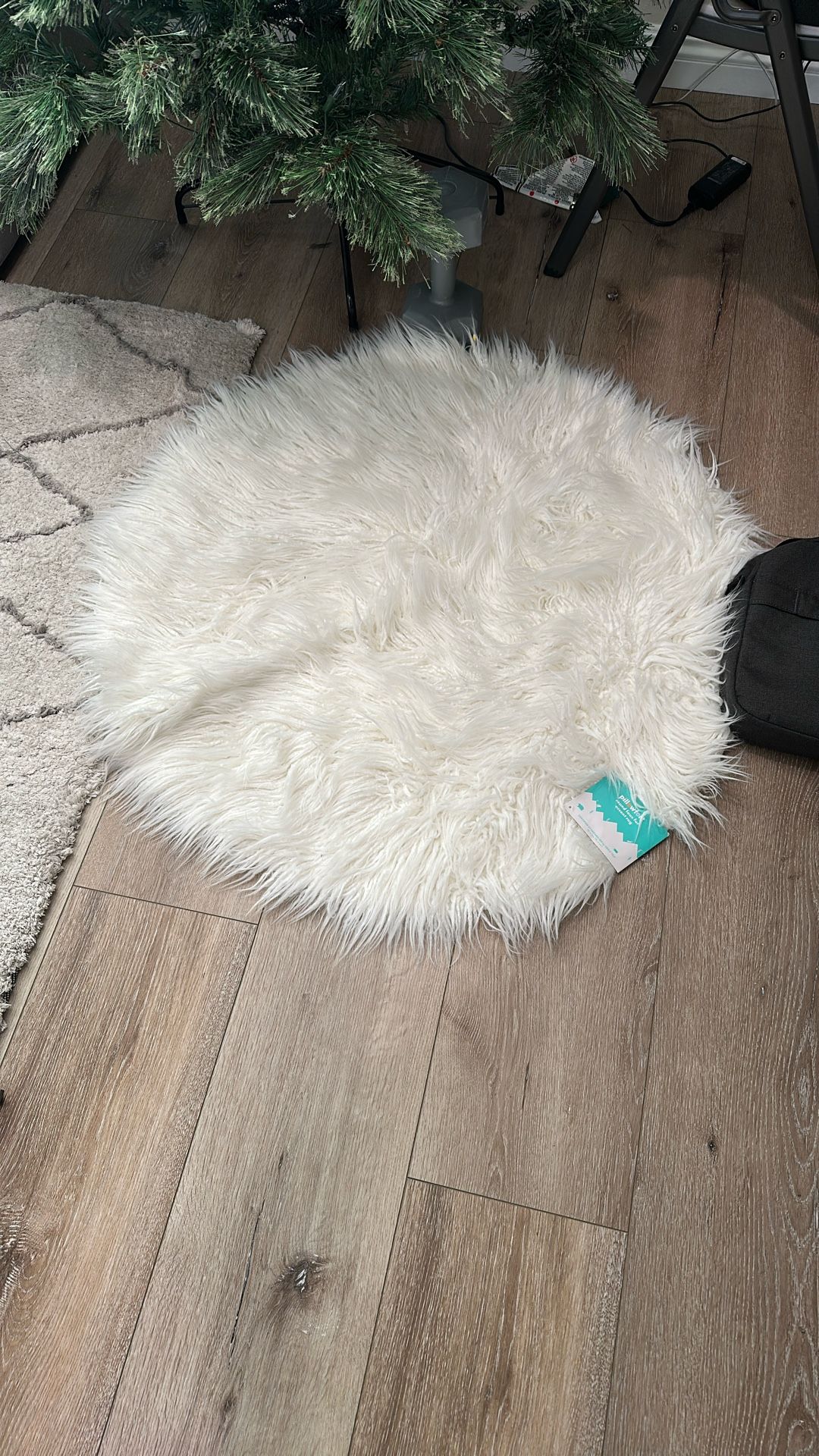 Target White Rug Faux Fur 36 Inch