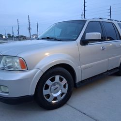 2005 Lincoln Navigator