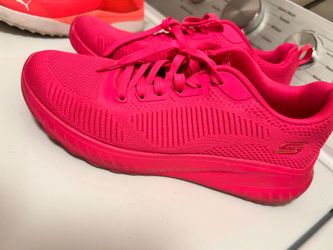 Skechers hot pink