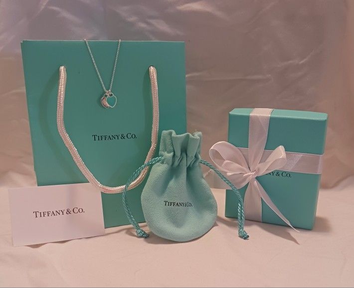 New Tiffany & Co Small Heart Pendant