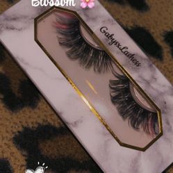 Available Lashes 💕