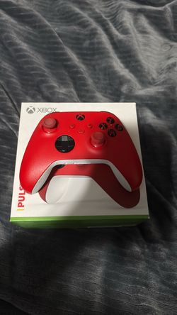 Xbox controller with box