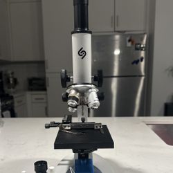 Microscope With Gram Stain Kit