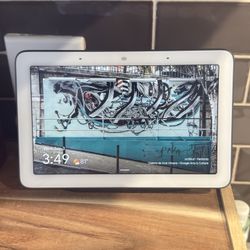 Google Nest Hub (2nd Gen) Smart Display – $40