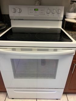 Frigidaire stove