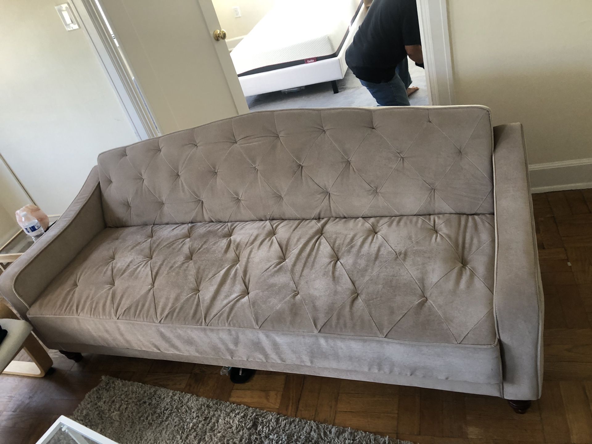 Tufted velvet futon