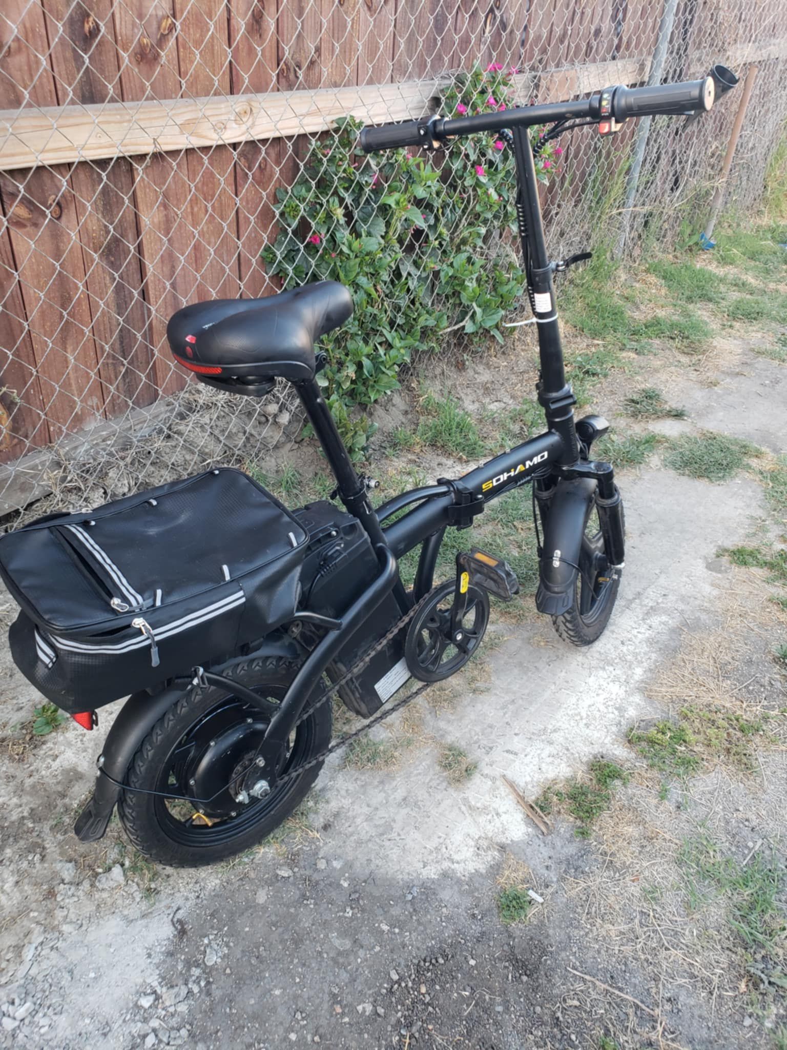 $350! Is my lowest. Folding Electric bike ebike e-bike 25mph 30 miles range. Might need brakes nothing else. Runs & drive $350! Lowest adult bike