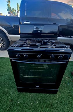 Stove Gas 5 Burner! Beautiful! Fully functional, Free 30-Day REPLACEMENT WARRANTY, DELIVERY AVAILABLE!