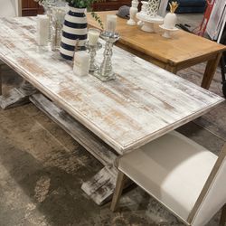 Gorgeous Dining Room Table - French Farmhouse Provincial - Delivery 🚚 