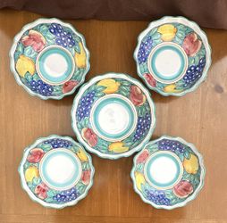 Vietri Bowls With Scalloped Rim With Fruit Pattern Set Of 5