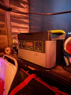 Yeti 1500x with 2, 260 watt panels