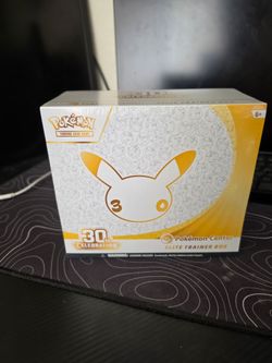 Pokémon TCG 30th Celebration Elite Trainer Box