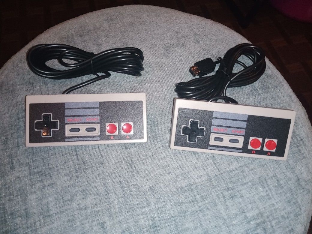 NINTENDO PLAY STATION CONTROLLER 