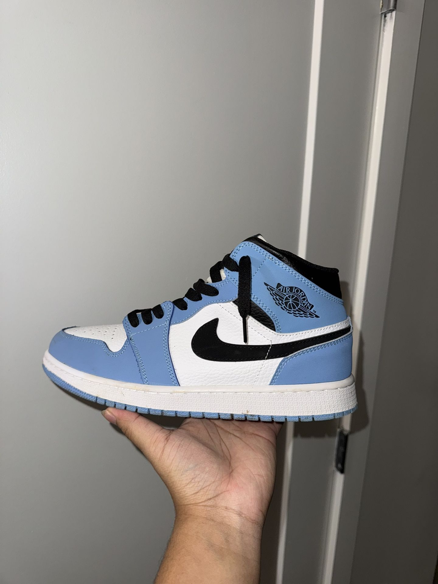 Jordan 1 University Blue