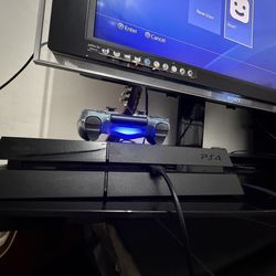PS4 PLAYSTATION 4
