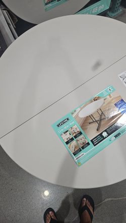 Lifetime 48in Roundtable Foldable $60 ea Firm On Price