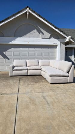Free Delivery// Modular Sofa by Ashley Furniture