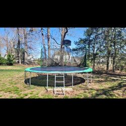 Trampoline 