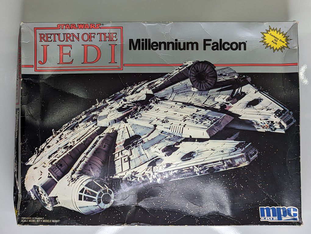 Vintage 1989 MPC Millennium Falcon 8917 Scale Model Kit