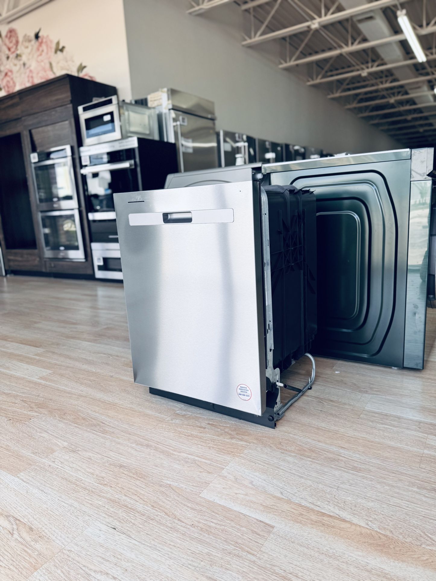 New Whirlpool - 24" Top Control Built-In Dishwasher with Boost Cycle and 55 dBA - Stainless Steel Model: WDP540HAMZ