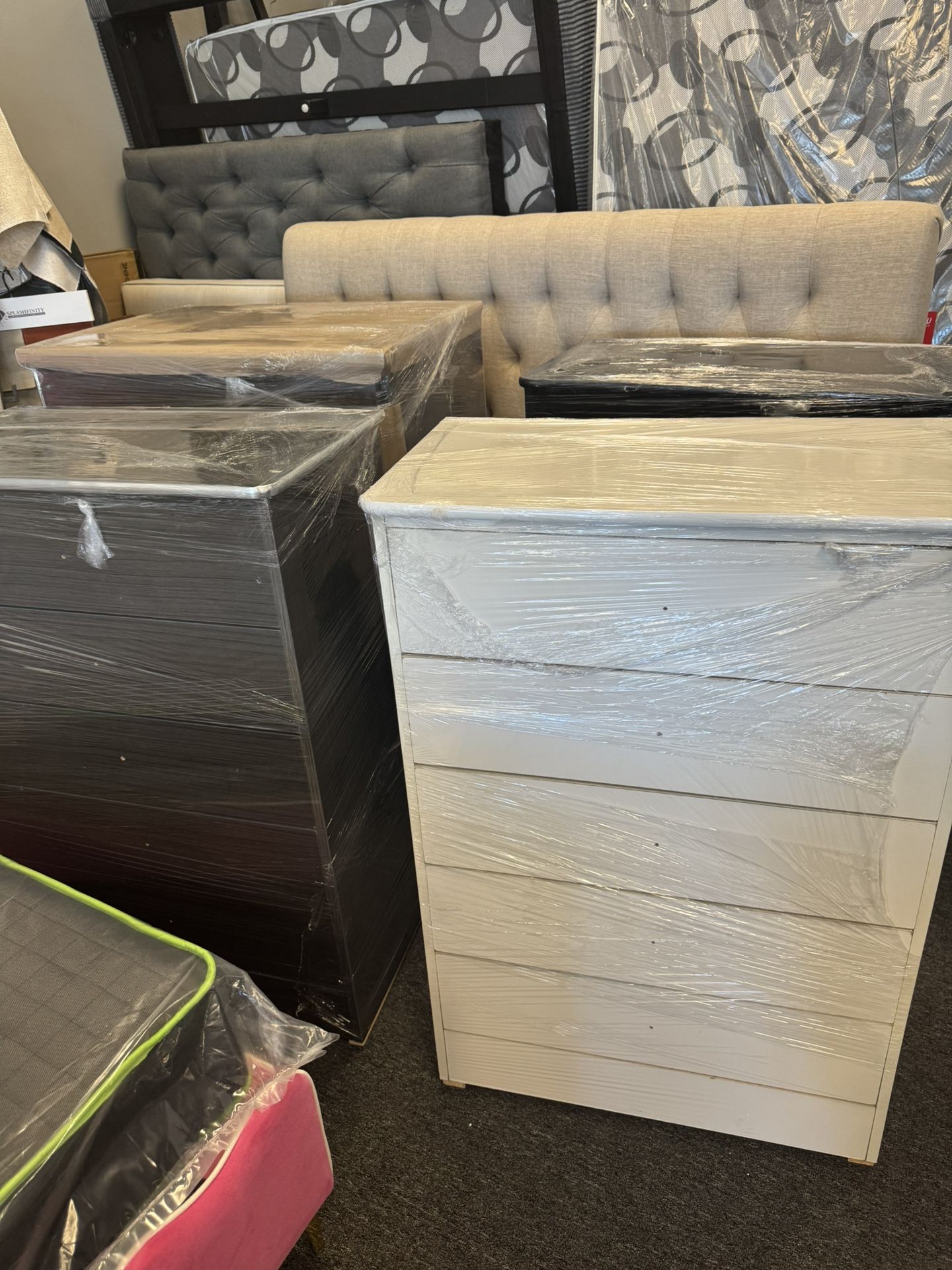 New Chest Drawer Gray , White , Black — Cash/Zelle/Venmo/Finance