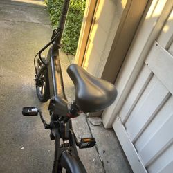 Jetson Haze Folding Electric Bike - Barely Used! Must Go!