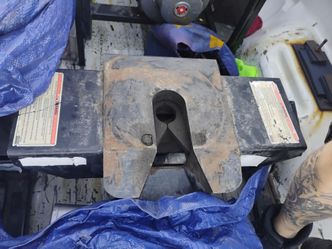 Reese 16k sliding 5th wheel hitch