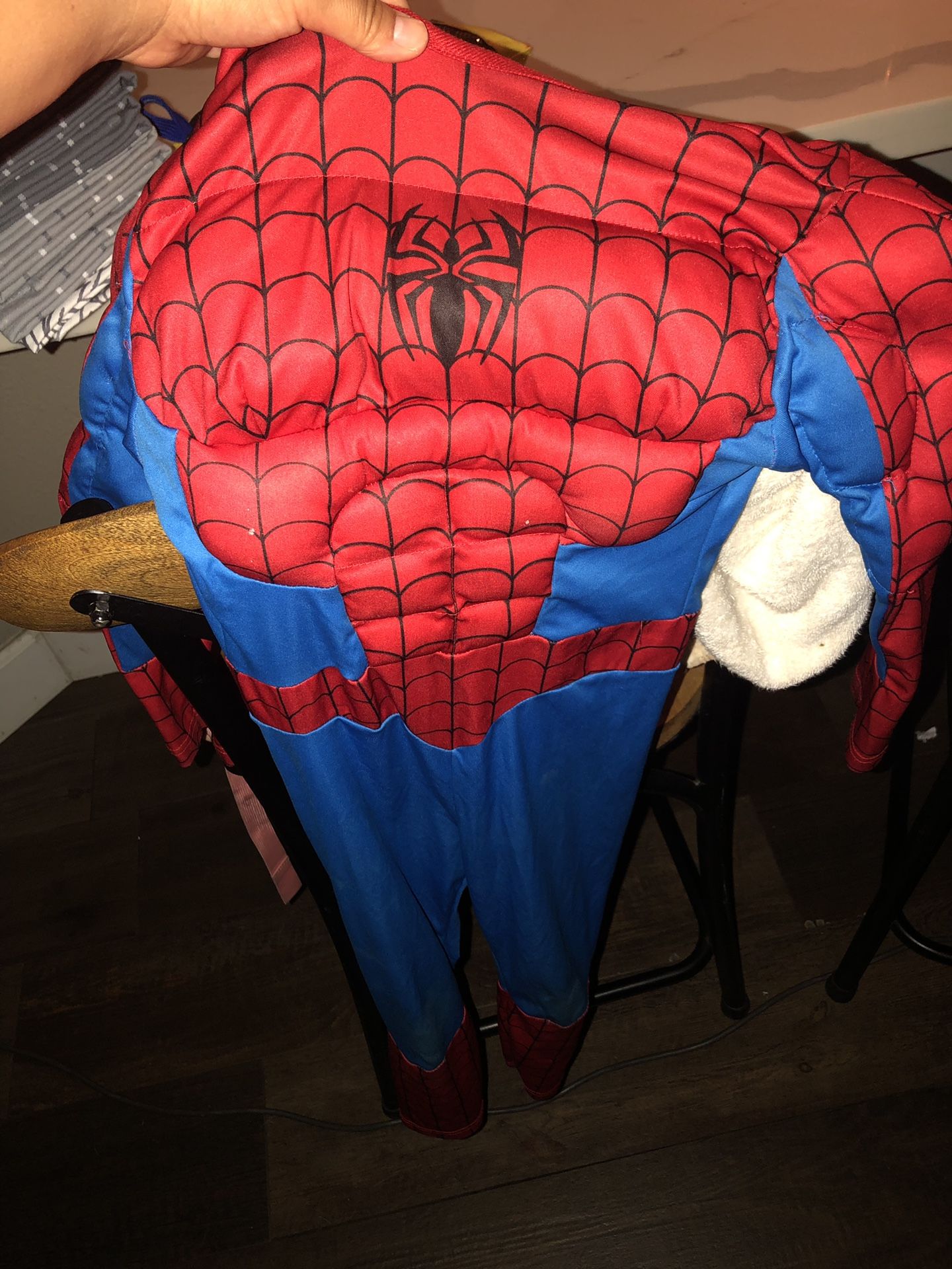 Spider man size youth 6/7
