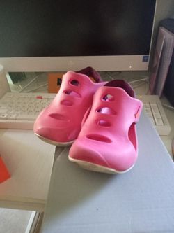 nike sandals 