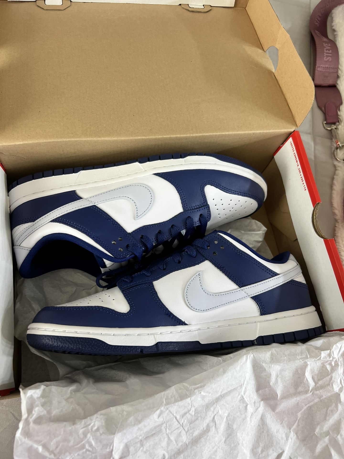 Nike Duks