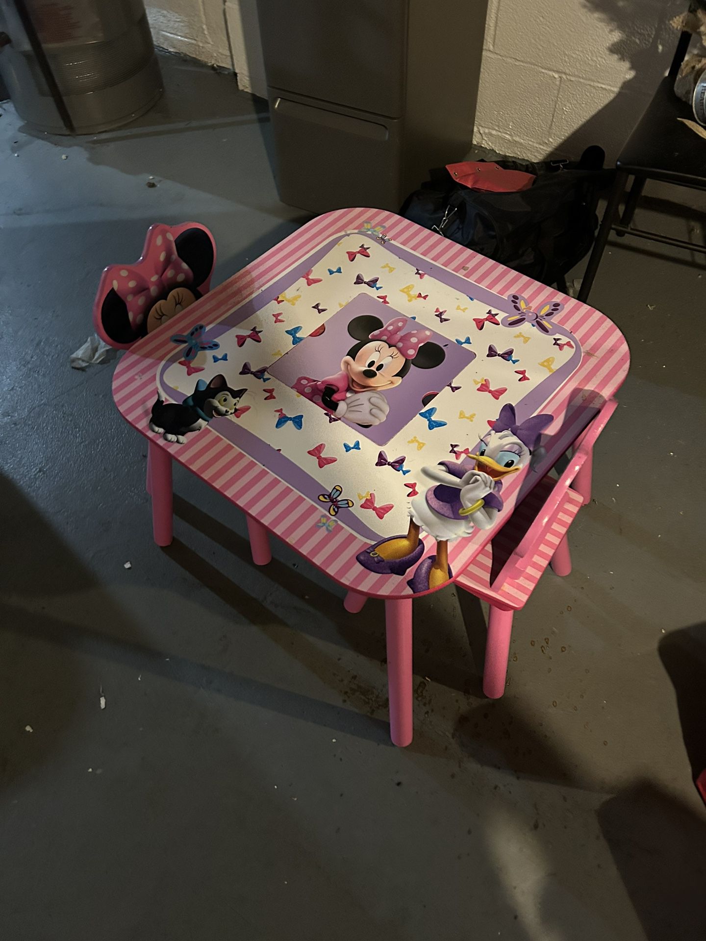 Toddler Mini Mouse Table 