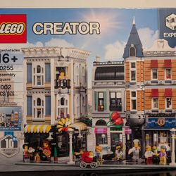 Lego 10255 Assembly Square (Retired)