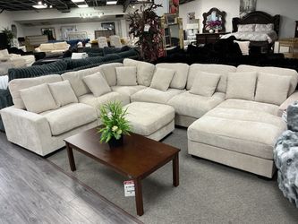 Large White Sectional w/Ottoman