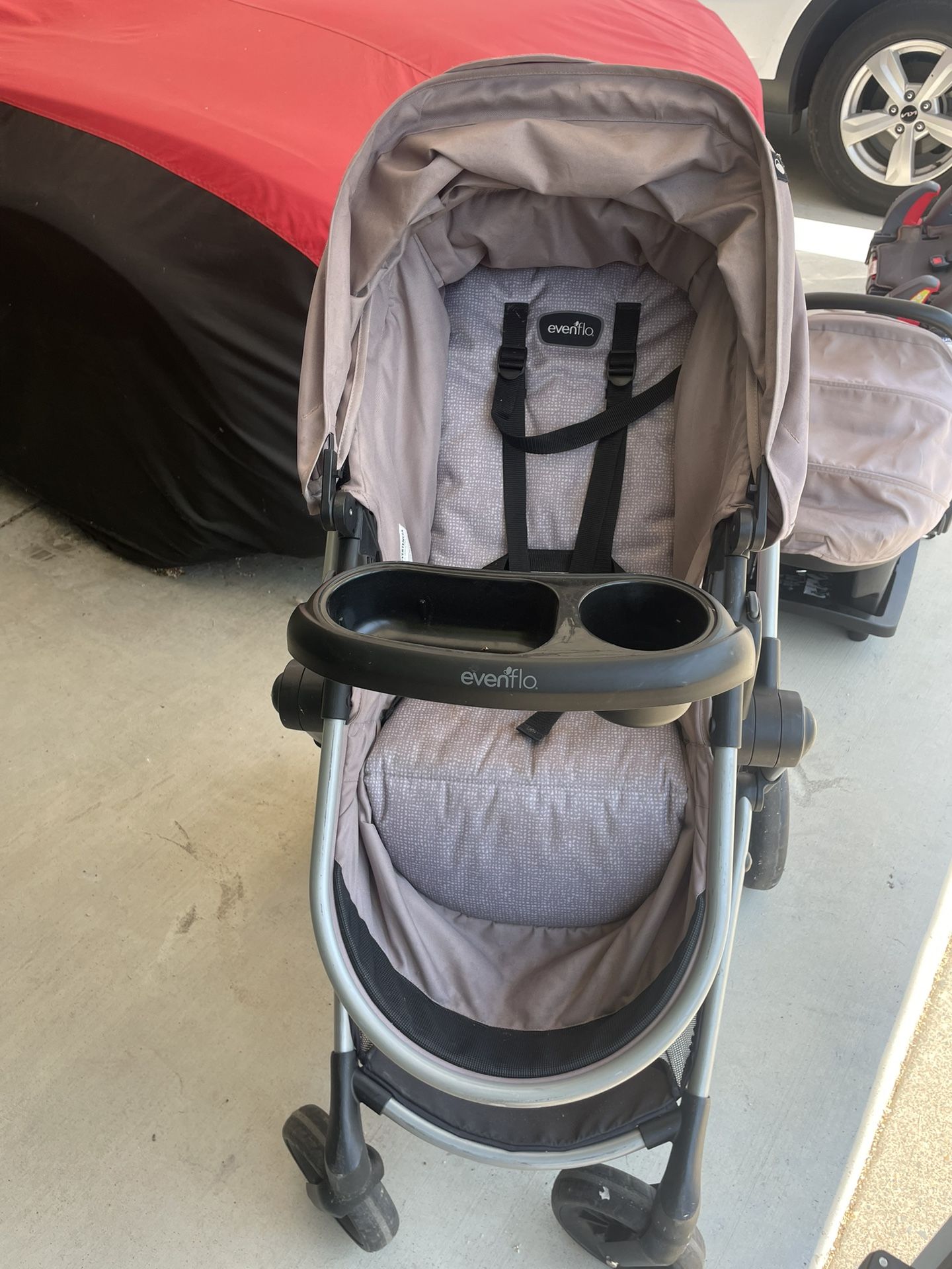 EvenFlo Stroller/Car seat Set