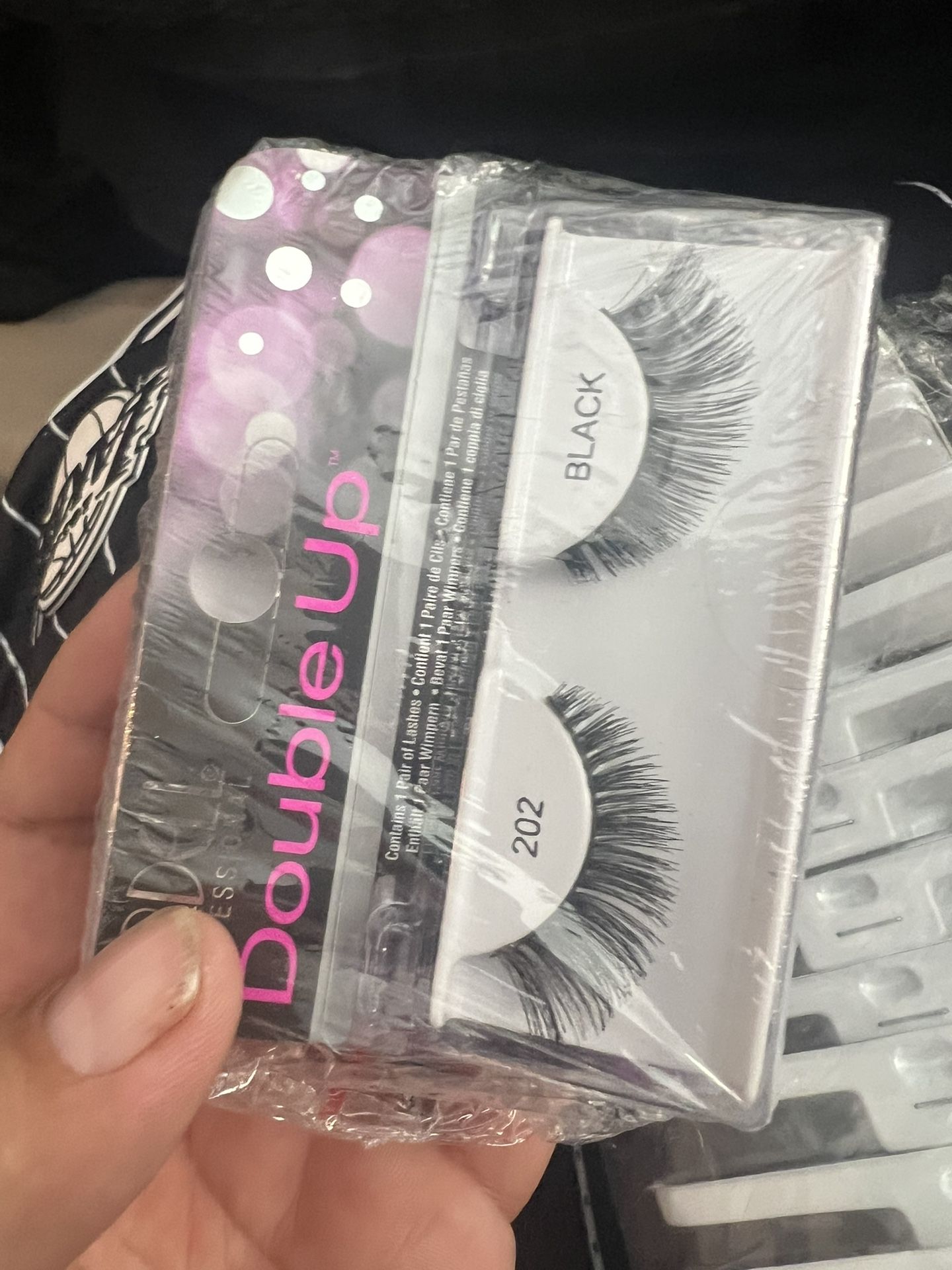 Send Offer Eyelashes, Tints, Adhesives