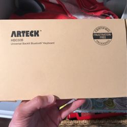Arteck  Bluetooth Keyboard