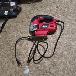 6.5 Amp Orbital Variable-Speed Jig Saw with Laser