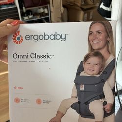 Ergobaby Omni Classic baby carrier - BRAND NEW IN BOX