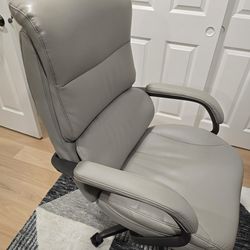 LaZBoy Aberdeen Ergonomic Bonded Leather Executive Office Desk Computer Chair