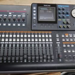   TASCAM DP-24SD 24-Track Digital Portastudio Multi-Track Audio Recorder w/adapter. USED. TESTED. IN A GOOD WORKING ORDER. 