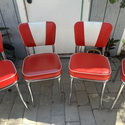 Sillas De Binil En Perfectas Condiciones Tengo 4