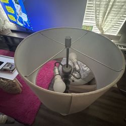 Modern Designed  Floor lamp( Great condition) 